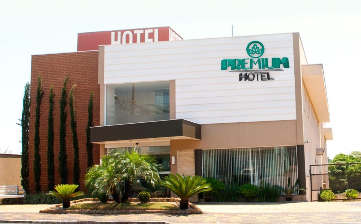 Hotel Premium Pirassununga Bagian luar foto