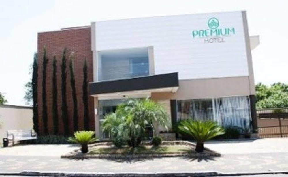 Hotel Premium Pirassununga Bagian luar foto