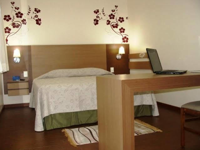 Hotel Premium Pirassununga Bagian luar foto